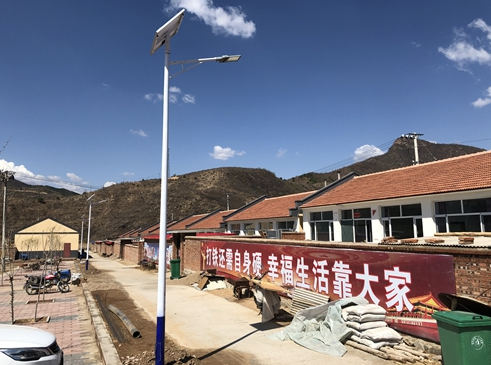 新农村建造太阳能路灯装置形势大好 新农村建造太阳能路灯装置形势大好
